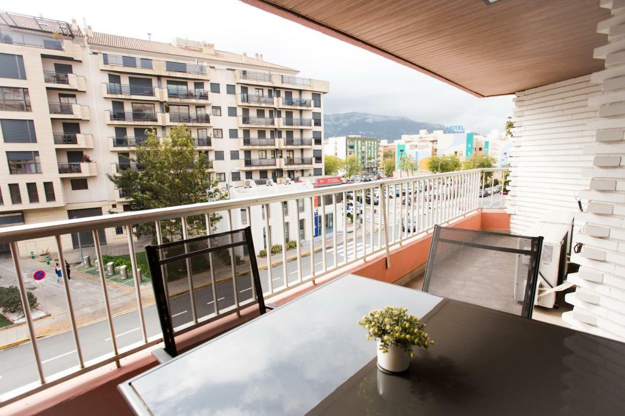 Enviable Location At Port Denia - Walk To Marineta Casiana Beach Bagian luar foto